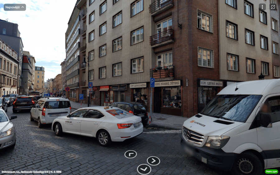 Parkoviště Dlouhá ul., Praha 1