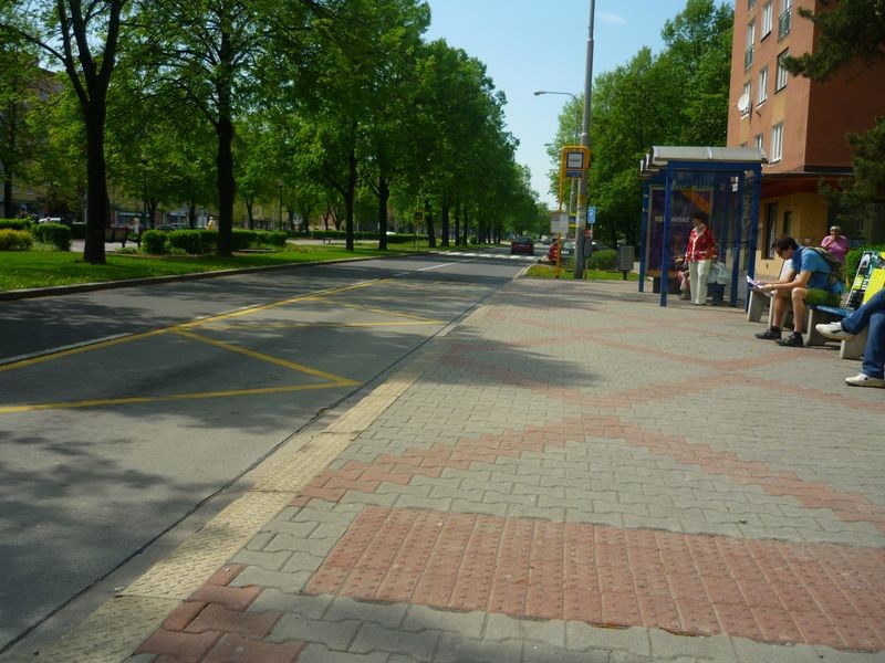 autobusová zastávka Nezvalovo náměstí