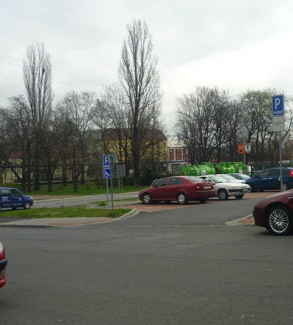 Vyhrazené parkoviště