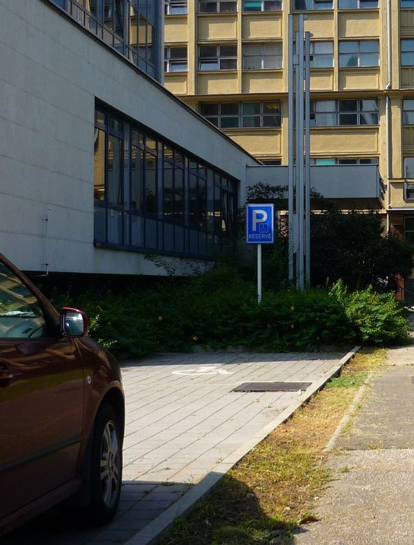 Vyhrazené parkoviště