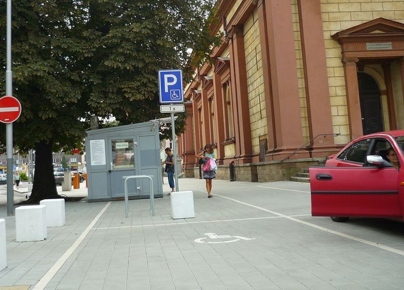 Parkoviště nám. Msgre. Šrámka, Ostrava Přívoz
