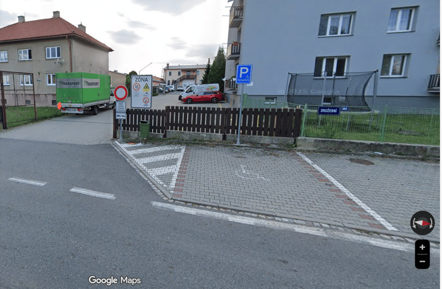 Parkoviště Družební ul., Ostrava 26