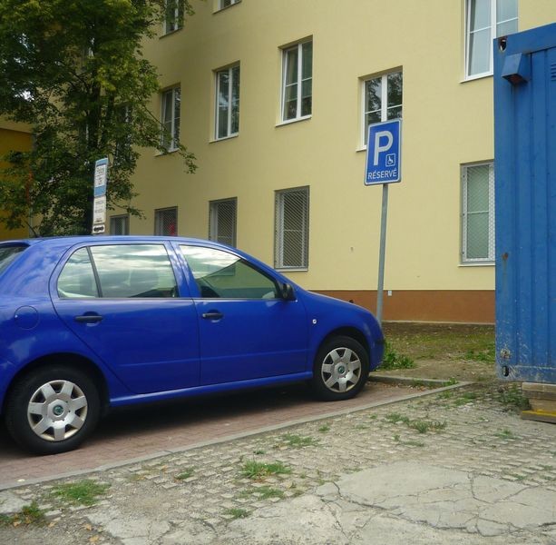 Vyhrazené parkoviště