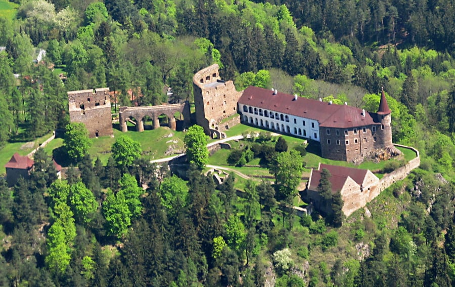 Zámek Velhartice