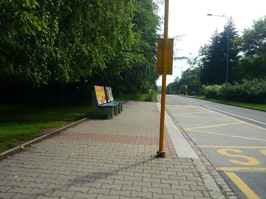 autobusová zastávka Josefa Skupy