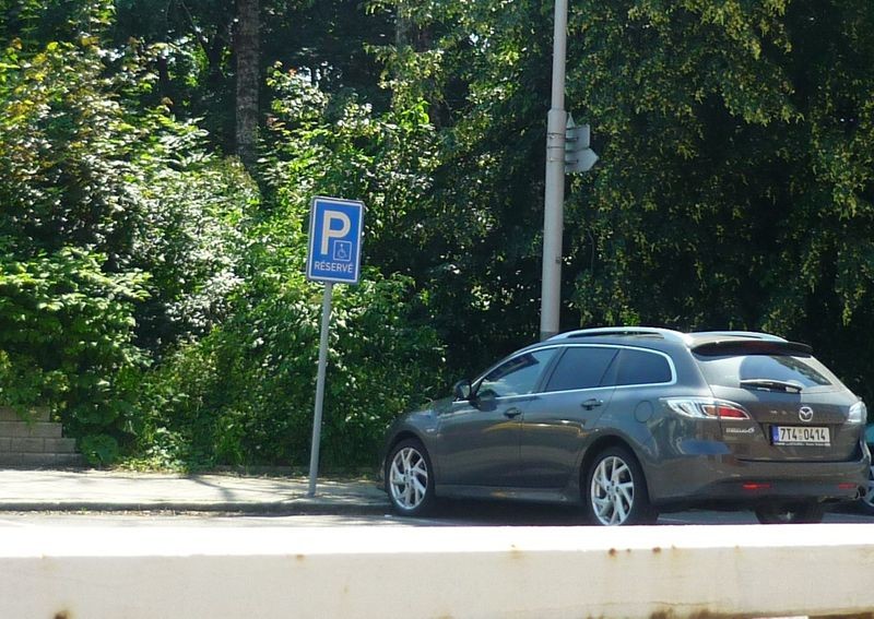 Vyhrazené parkoviště