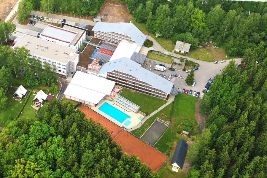Kongresový sál v hotelu Jezerka, Seč