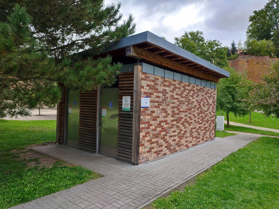 WC ul.  Nad řekou, Cheb