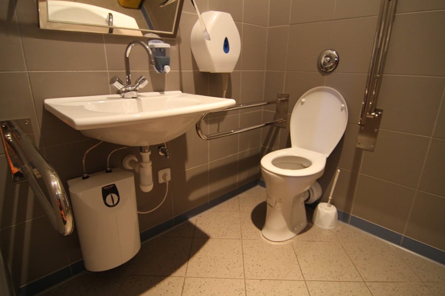 WC na vlakovém nádraží
