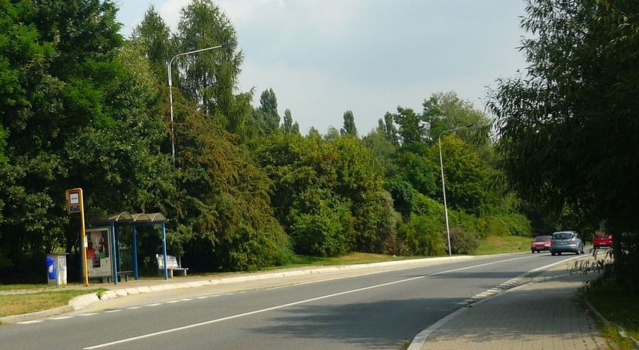 Autobusová zastávka Dělnická