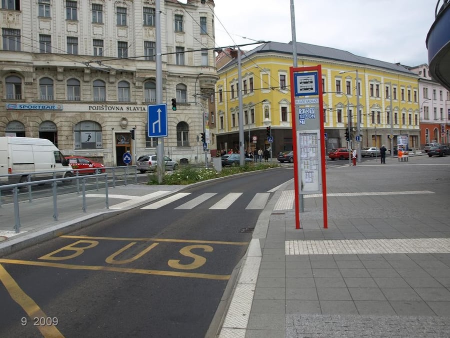 Autobus. zastávka HL. Nádraží