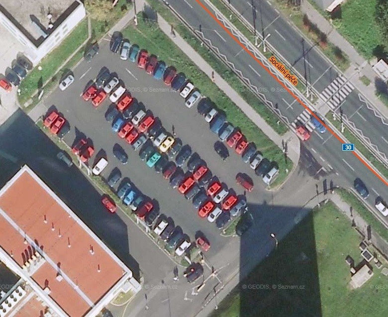 Parkoviště v Masarykově nemocnici