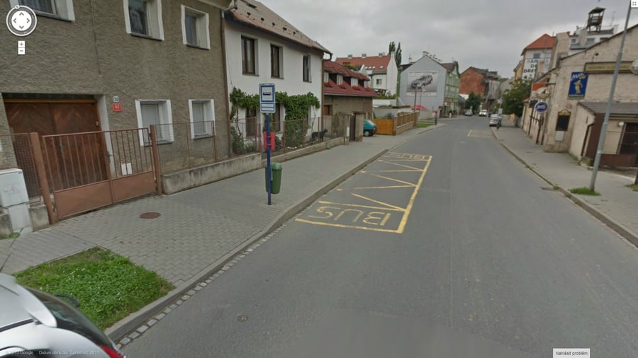 autobusová zastávka Tomkova