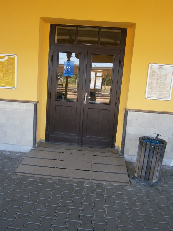 Vlakové nádraží