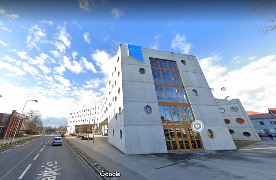 Studijní a vědecká knihovna v Hradci Králové