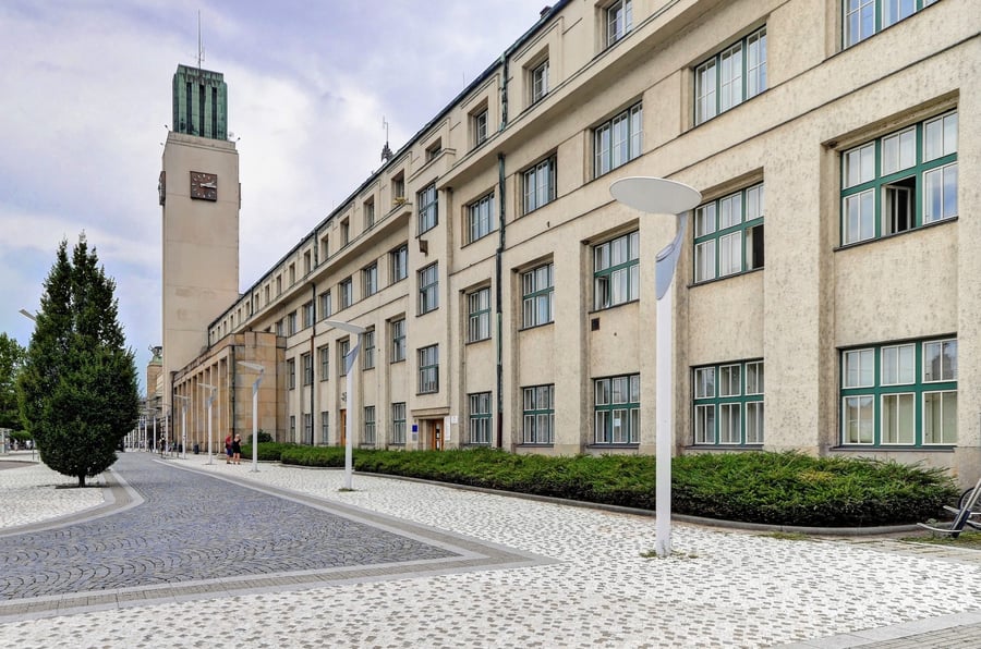 Lékárna Na Nádraží, Hradec Králové