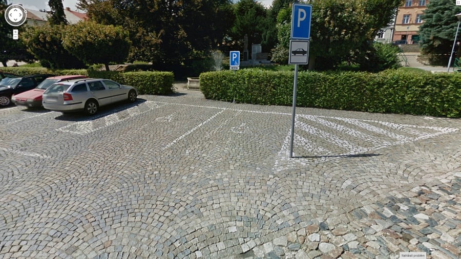 Parkoviště, Palackého nám. Dačice