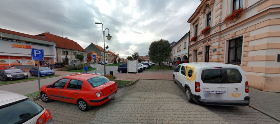 Parkovištění nám. T. G. Masaryka, Golčův Jeníkov