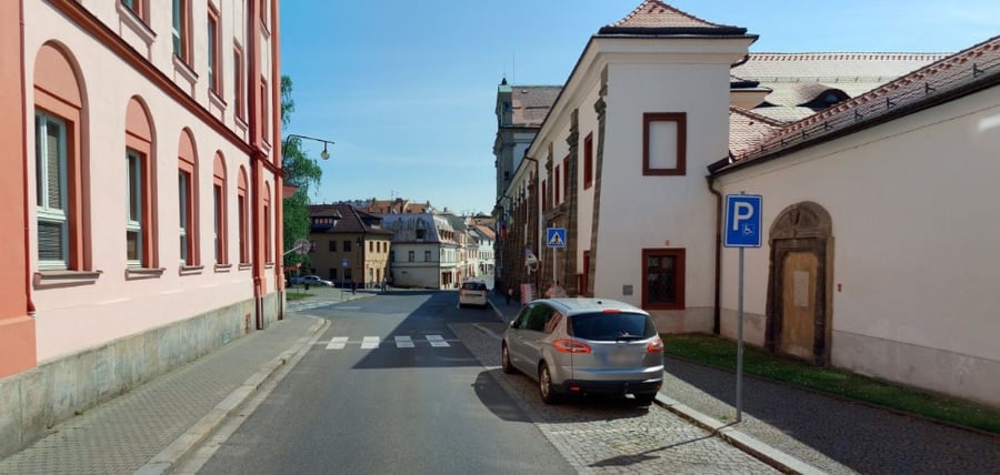 Parkoviště nám. Osvobození, Česká Lípa 