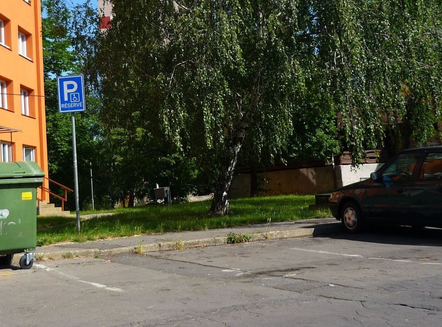 Vyhrazené parkoviště