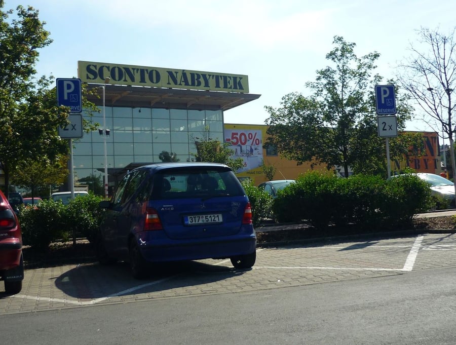 Vyhrazené parkoviště