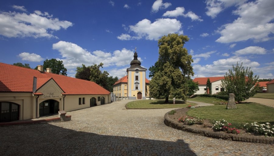 Zámecký areál Ctěnice