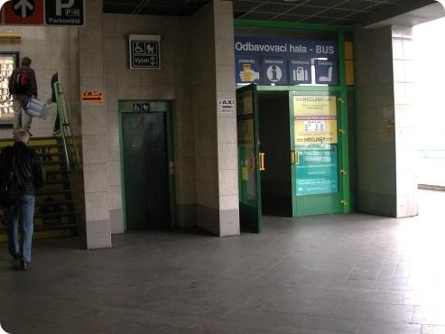 Autobusové nádraží
