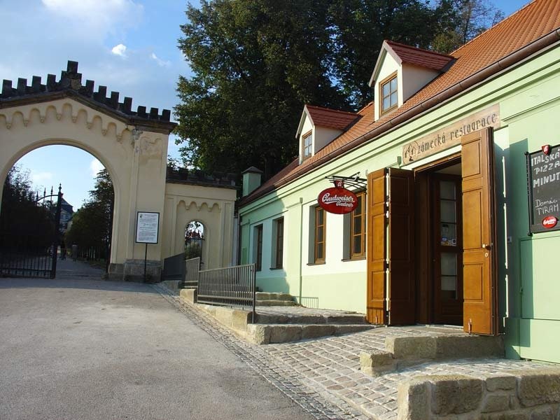 Zámecká restaurace Chlumec nad Cidlinou