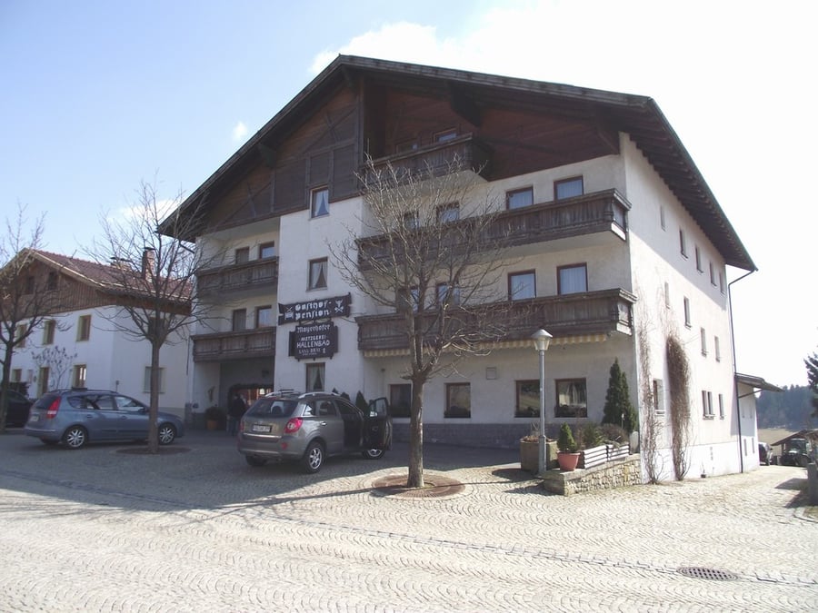 Gasthaus-Pension-Metzgerei Mayerhofer