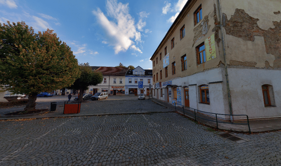 Parkoviště Husovo nám., Ledeč nad Sázavou