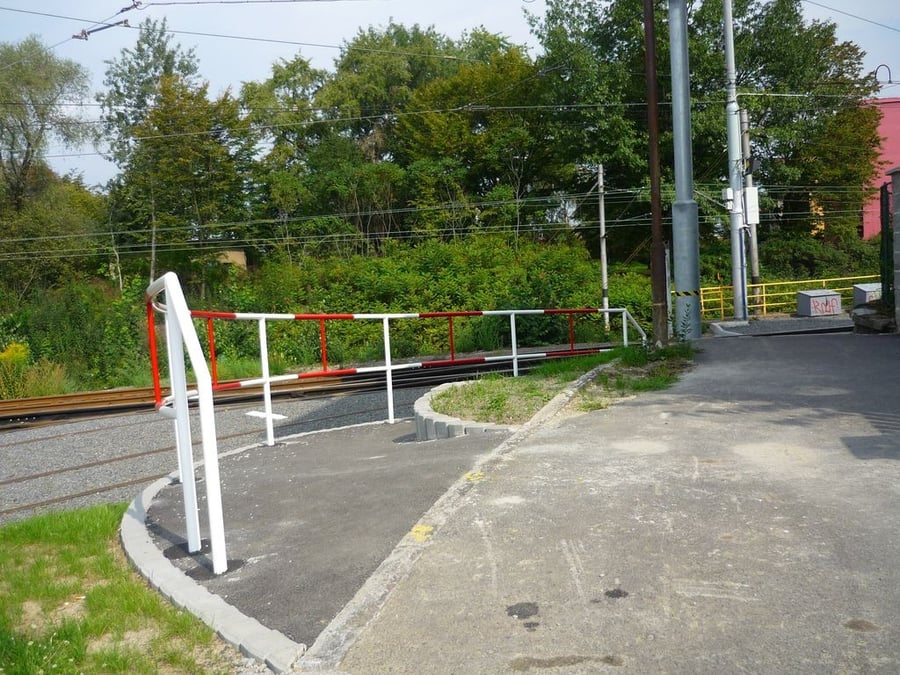 Tramvajová zastávka MHD Most mládeže