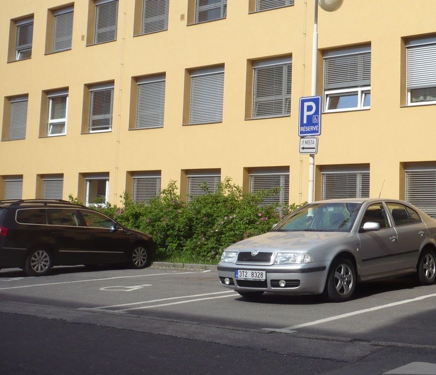 Vyhrazené parkoviště