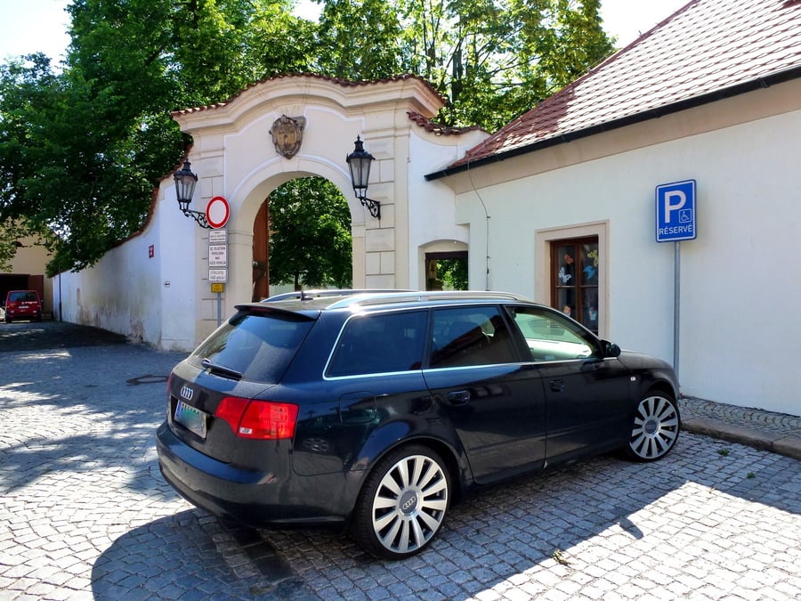 Parkoviště