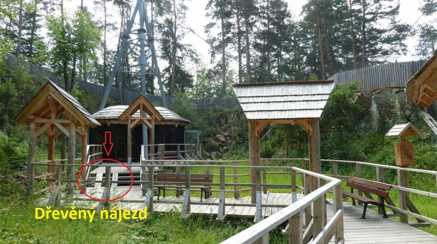 Soví voliéry