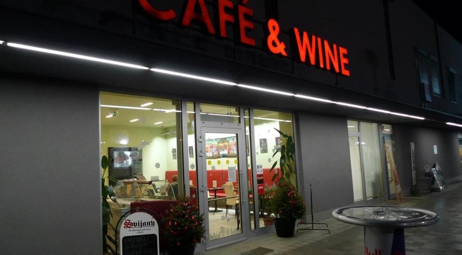 Cafe & Wine