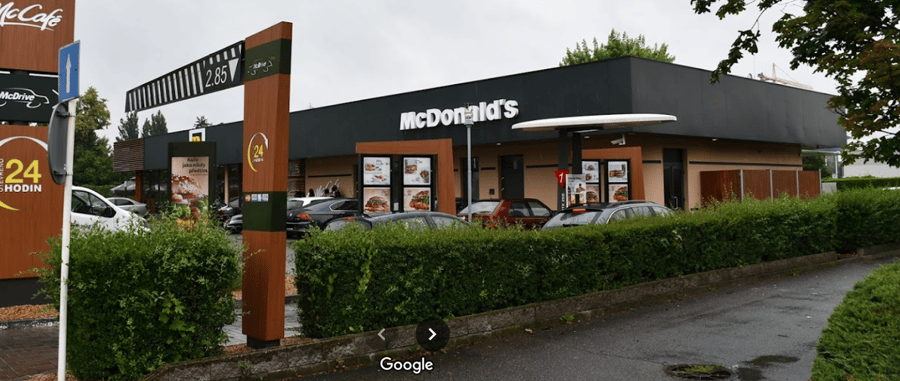 McDonald's Hradec Králové - Gočárův okruh