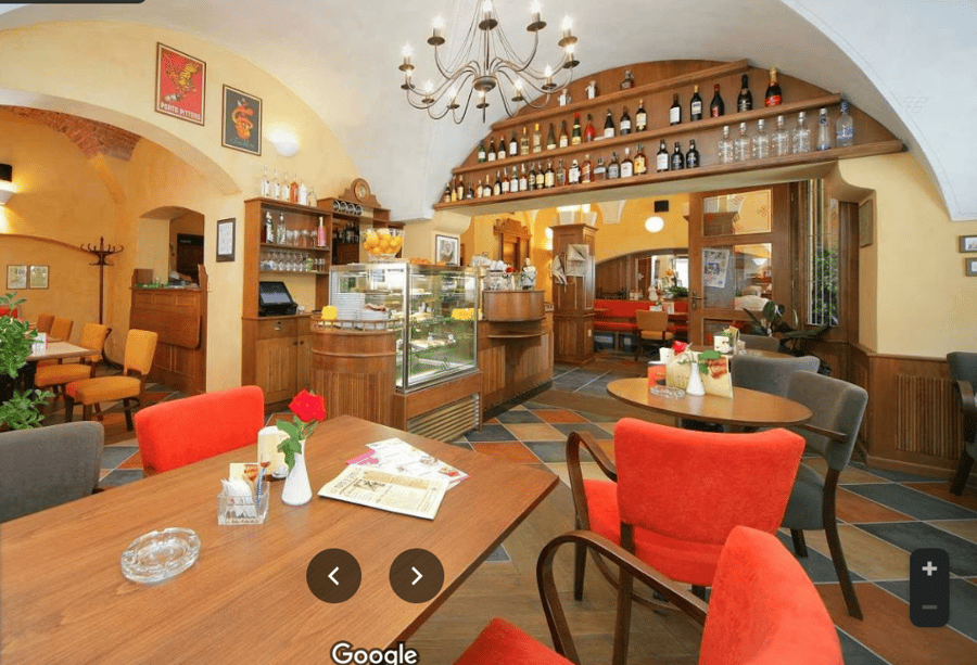 Café-Bar-Gallery U ZVONU