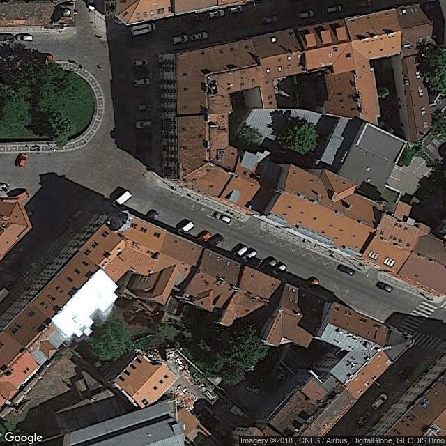 2 parkovací stání