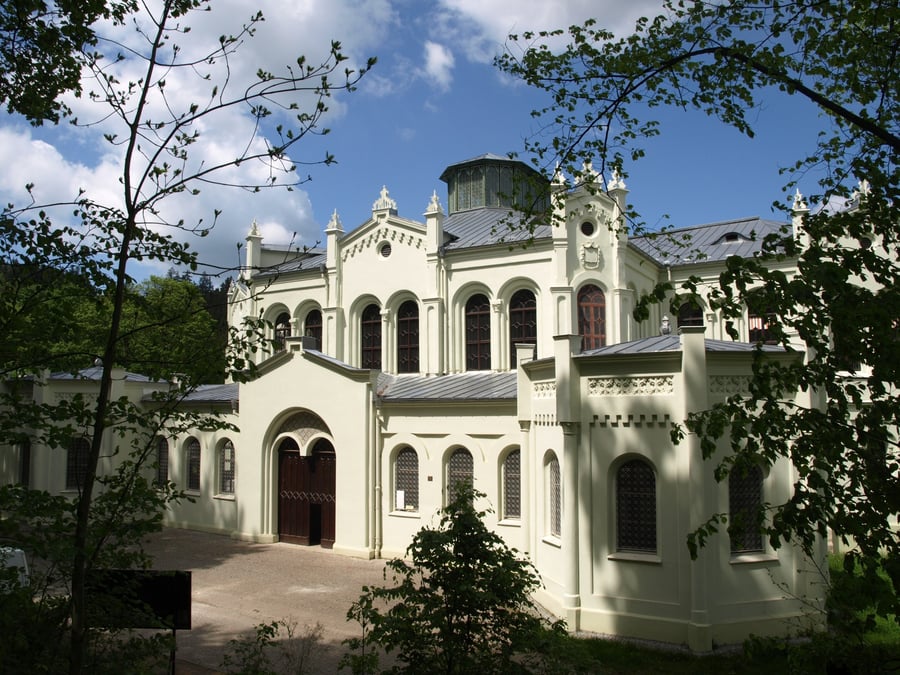 Jízdárna ve Světcích