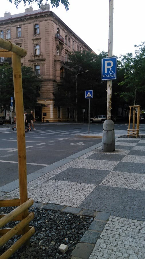 Vyhrazené parkovací místo