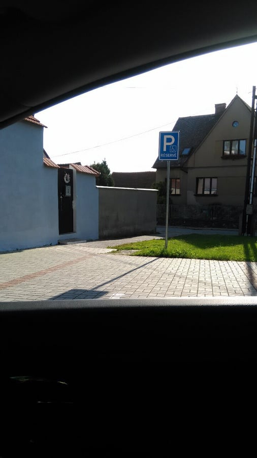 Vyhrazené parkovací stání