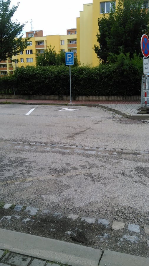 Vyhrazené parkovací místo
