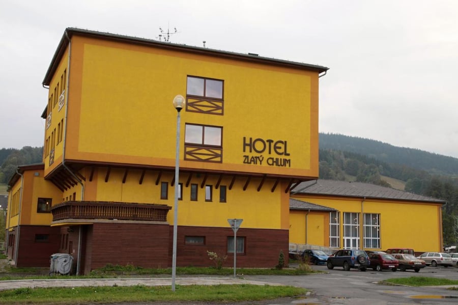 Restaurace a hotel Zlatý Chlum s.r.o. 