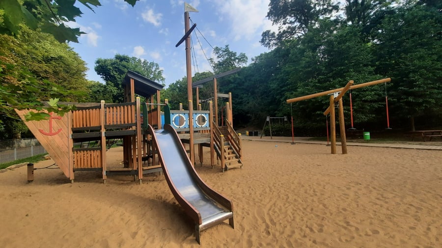 Dětské hřiště U Českých loděnic