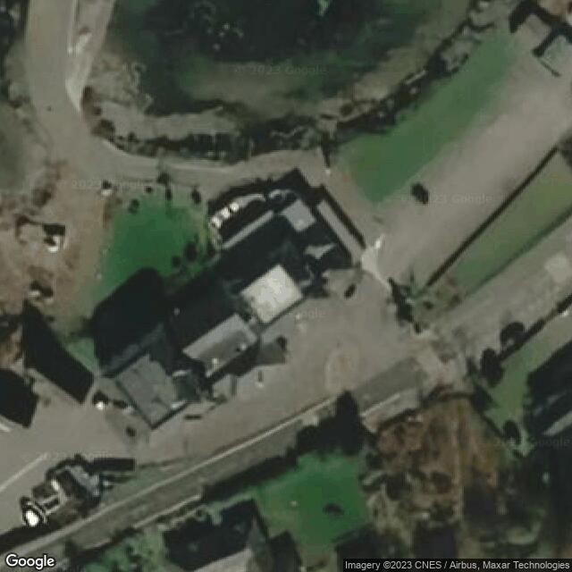 Holly Tree Hotel and Swimming Pool