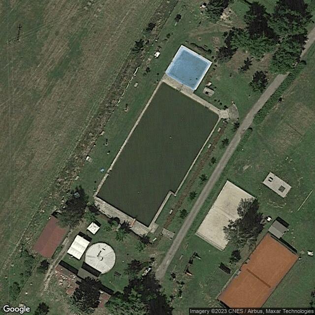 Koupaliště (umělá vodní nádrž) Lanzov