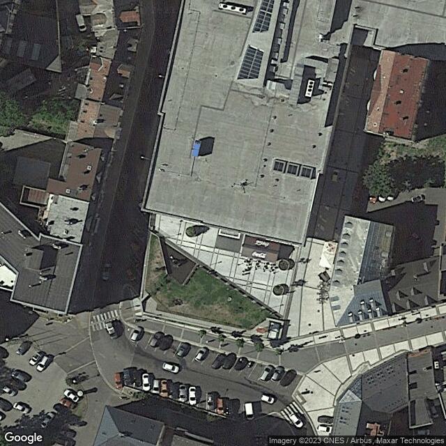 Človíčkov Jablonec n. N., OC Central