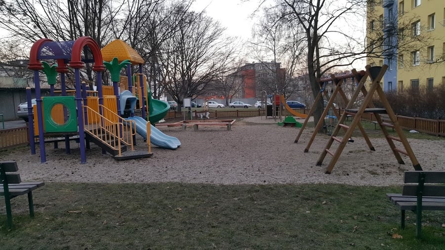 Dětské hřiště Pod Dálnicí