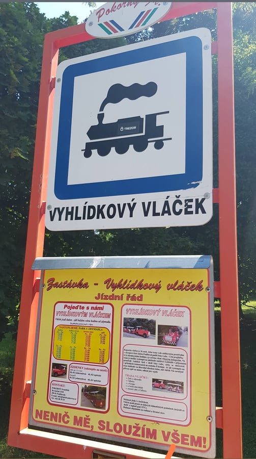 Vláček k soutoku Labe s Cidlinou