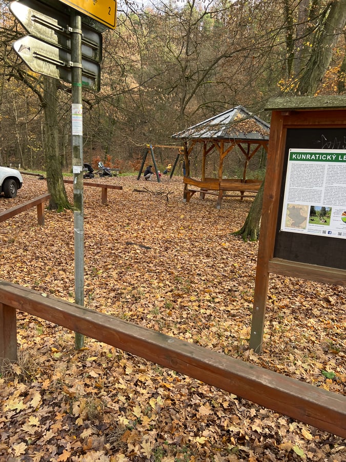 Dětské hřište u zookoutku